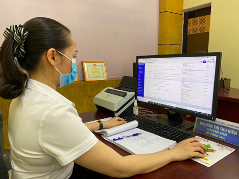Công ty Điện lực Hà Tĩnh khai thác ứng dụng hệ thống quản lý văn phòng trên nền tảng số  